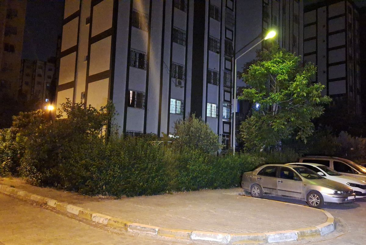 Adana'da boşanma aşamasındaki eşini uykusunda tabancayla öldürdü