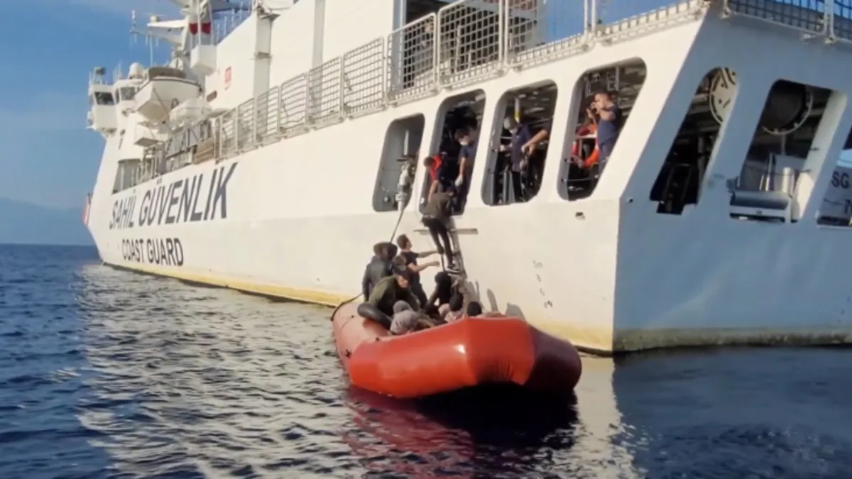 Ege'de göçmen operasyonu: 39 kişi yakalandı
