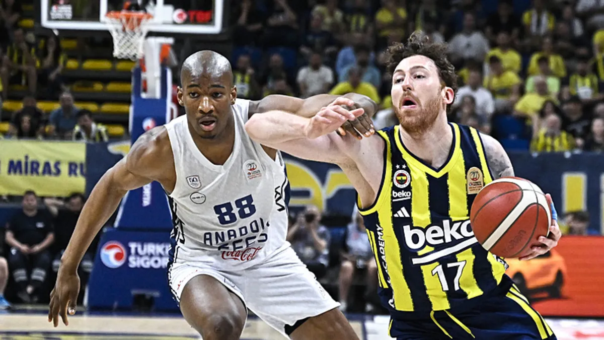 A Milli Erkek Basketbol Takımı’nda Onuralp Bitim kadrodan çıkarıldı