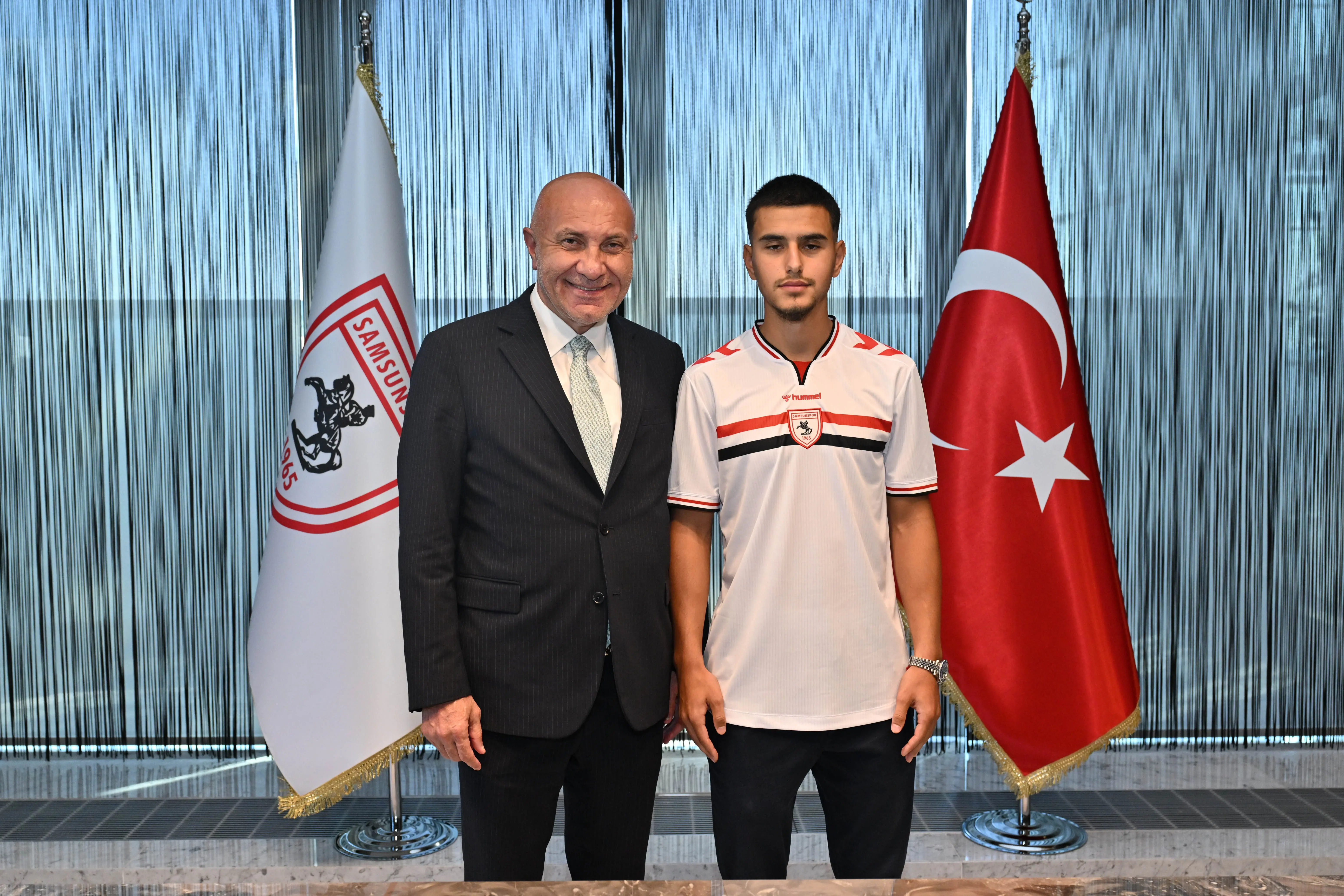 Samsunspor, Samed Onur'u kadrosuna kattı