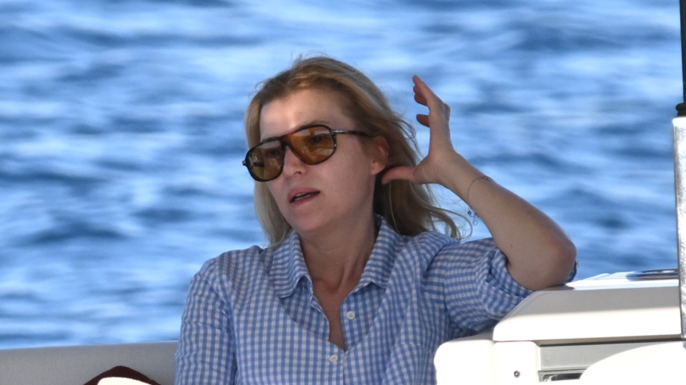 Selma Ergeç arkadaşlarıyla tatilde