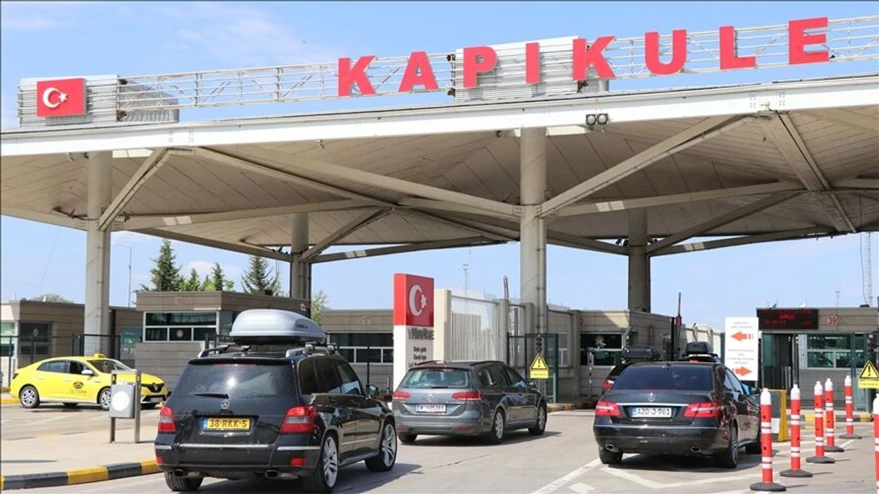 Yunanistan'da gümrük memurları grevde: Araçlar Kapıkule'ye yönlendirildi