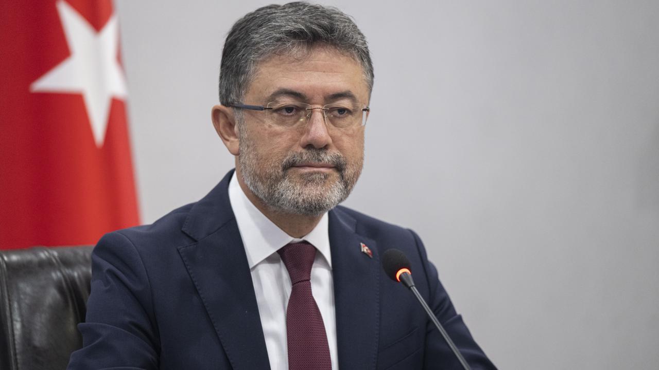 Bakan Yumaklı: Sektörümüzü daha dinamik bir yapıya kavuşturuyoruz