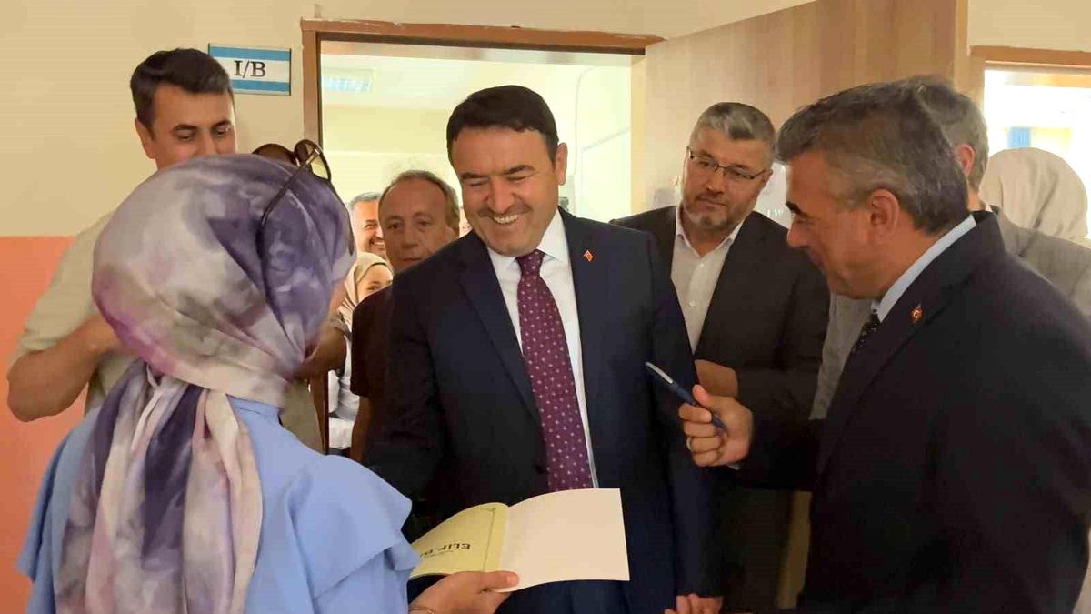 Kütahya Valisi Işın, Yaz Kur'an Kursu öğrencilerinin dondurma çağrısına kayıtsız kalmadı