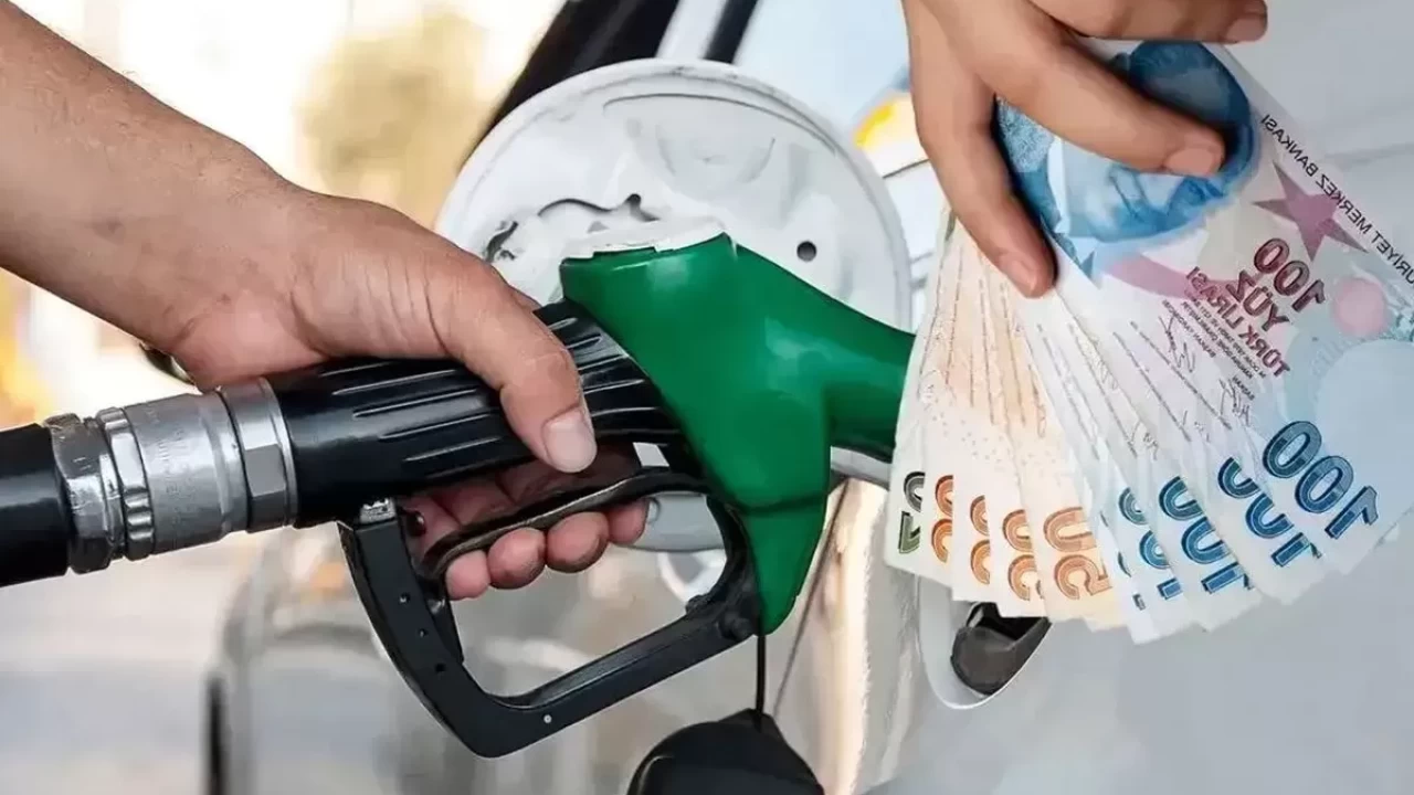 Motorine bir indirim daha yolda! İşte güncel akaryakıt fiyatları...