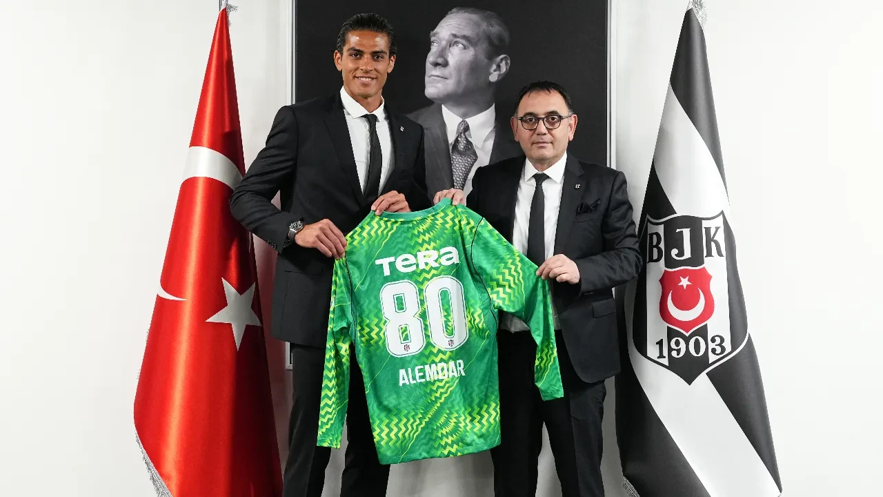 Beşiktaş, Doğan Alemdar'ı transfer etti! 23 yaşındaki kaleciyle 4 yıllık imza