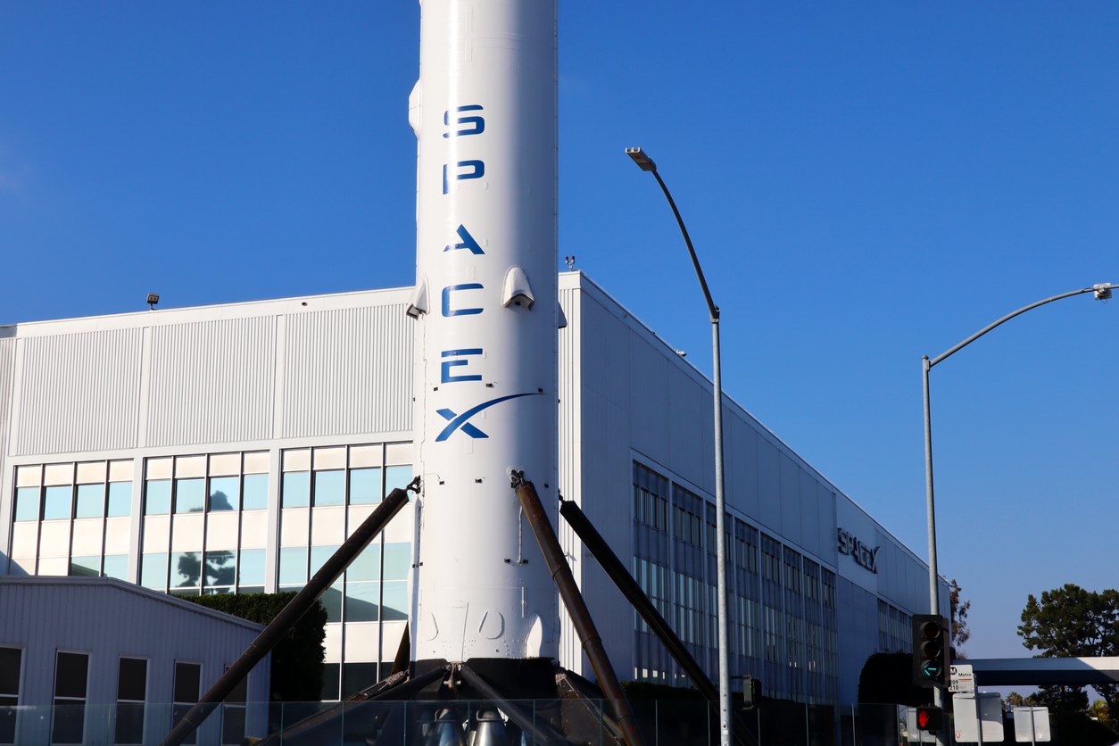 SpaceX hızlı yükseldi, sert düştü