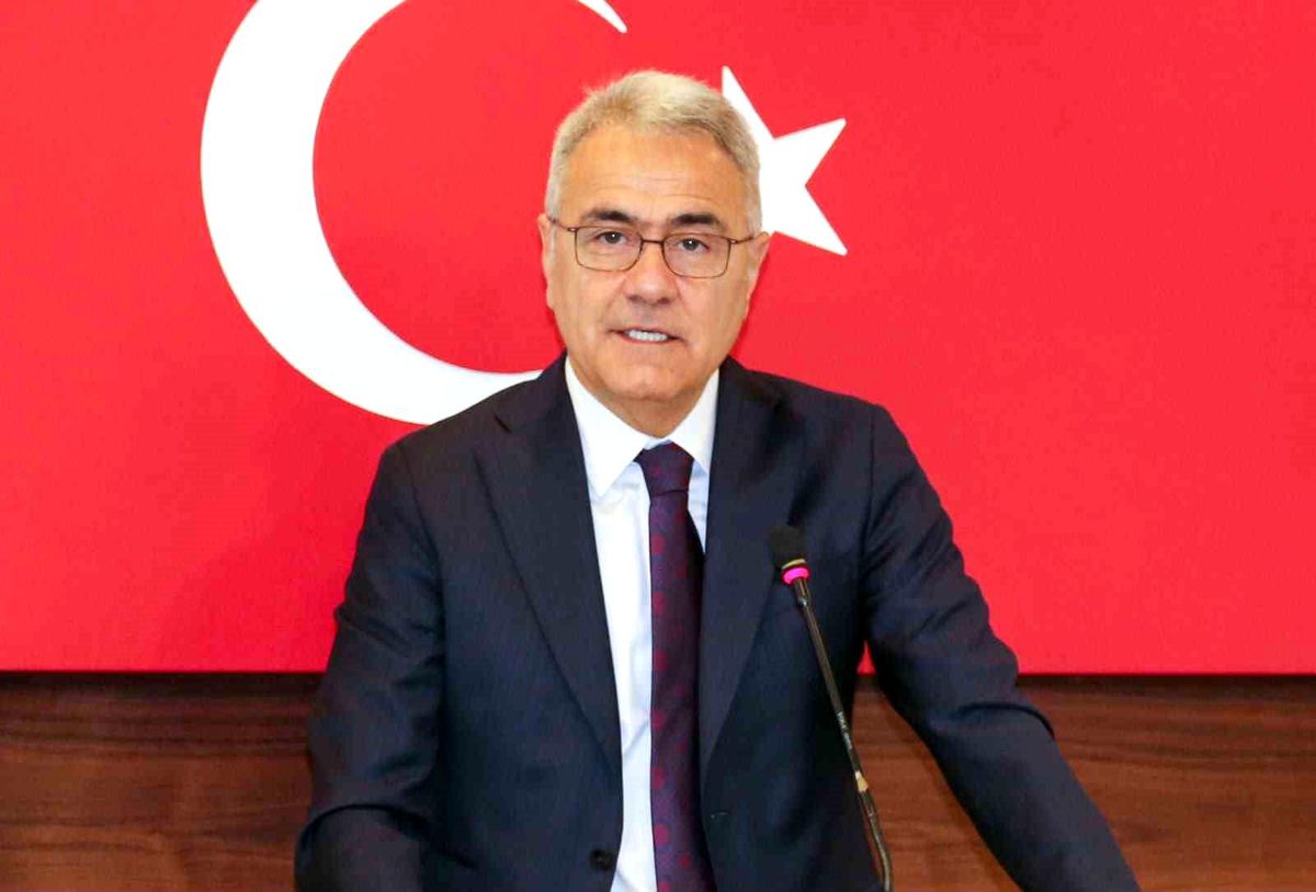 STSO Başkanı Özdemir'den ilk bine giren üç firmayı tebrik etti