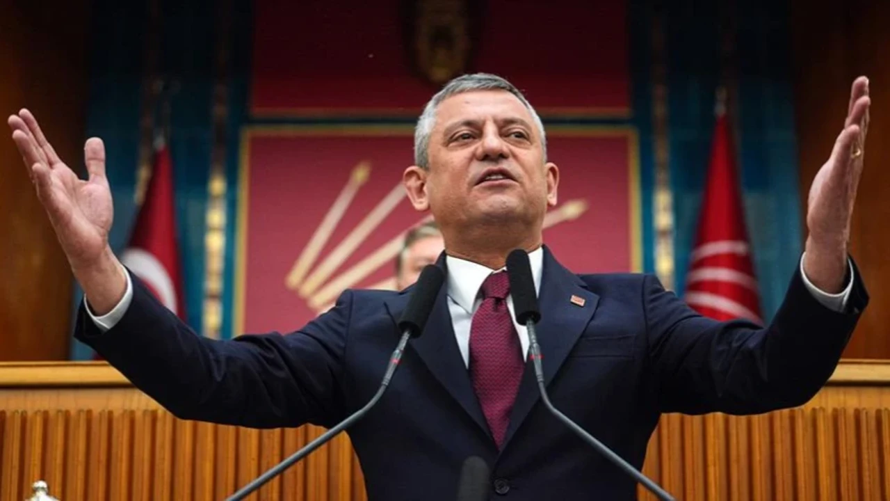 Özgür Özel merak edilen planını canlı yayında açıkladı! Ekim ayında erken seçim olursa…