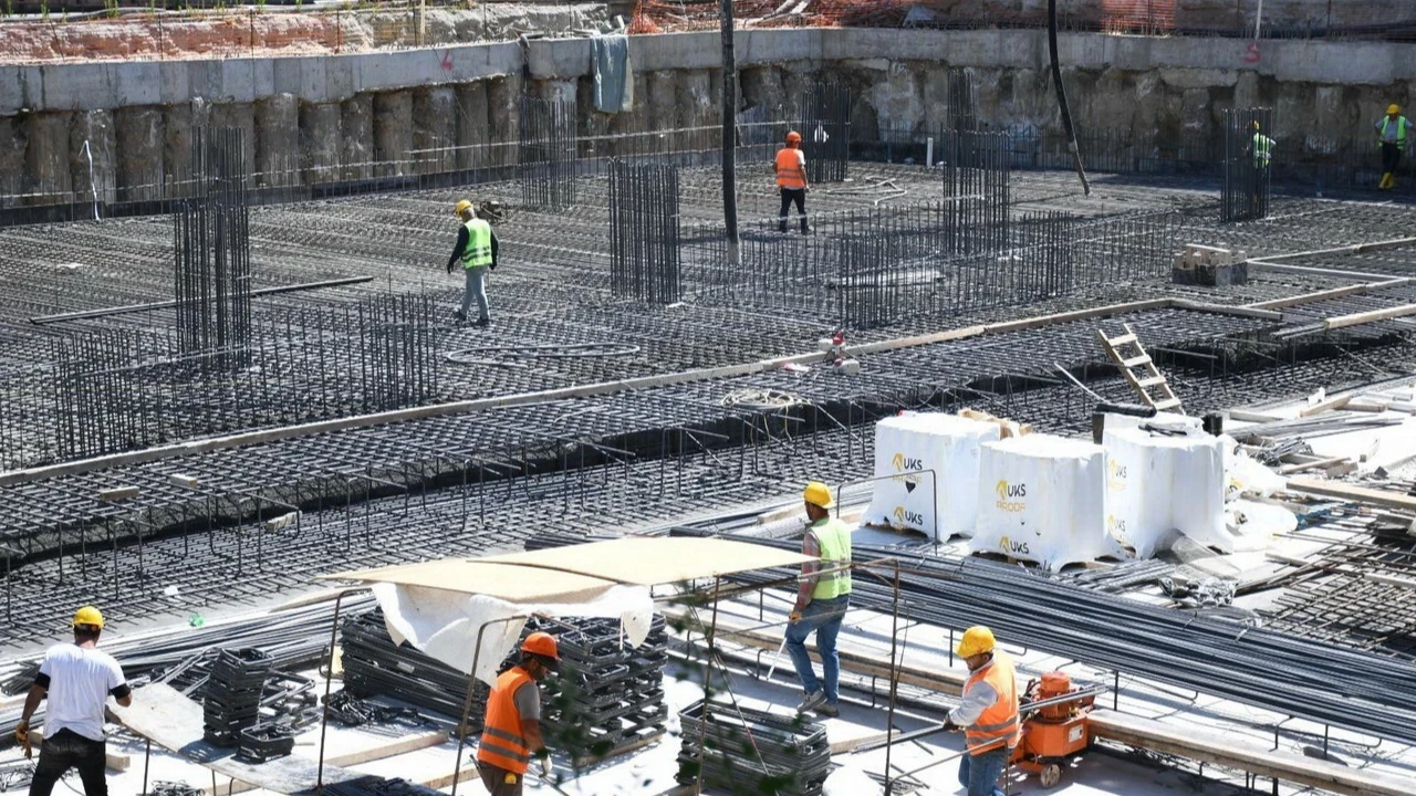 Lüleburgaz'da Katlı Otopark ve Hizmet Ofisleri projesinde çalışmalar sürüyor