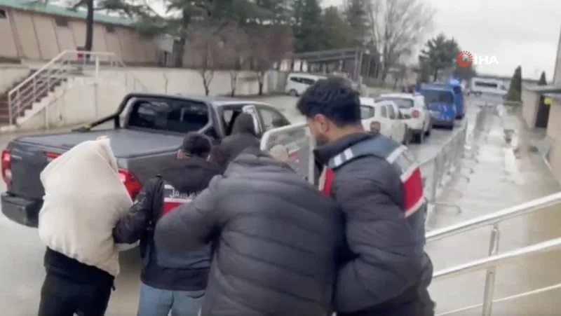 24 ilde göçmen kaçakçılığı operasyonu