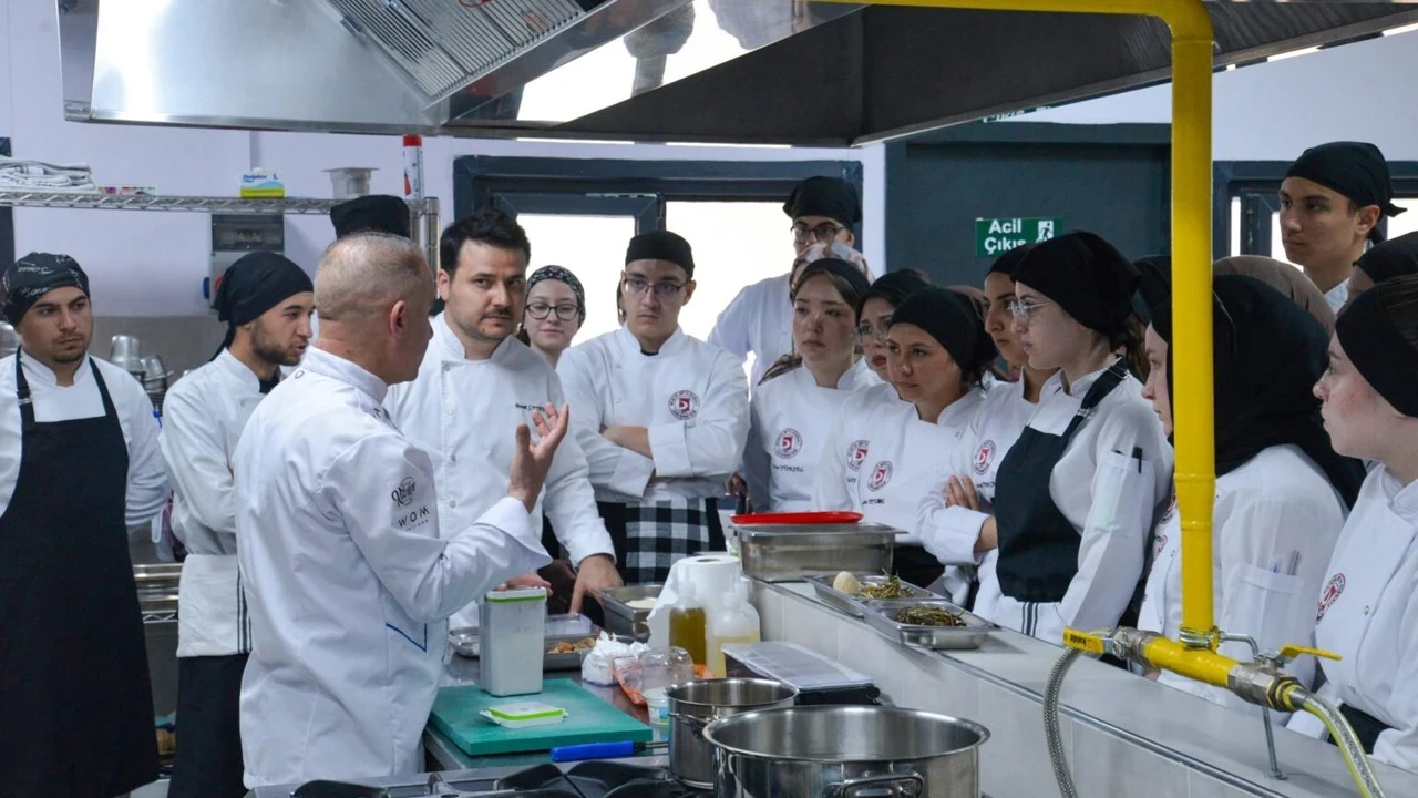 BŞEÜ’de, “Profesyonel Mutfağa Açılan Kapı” etkinliği gerçekleştirildi