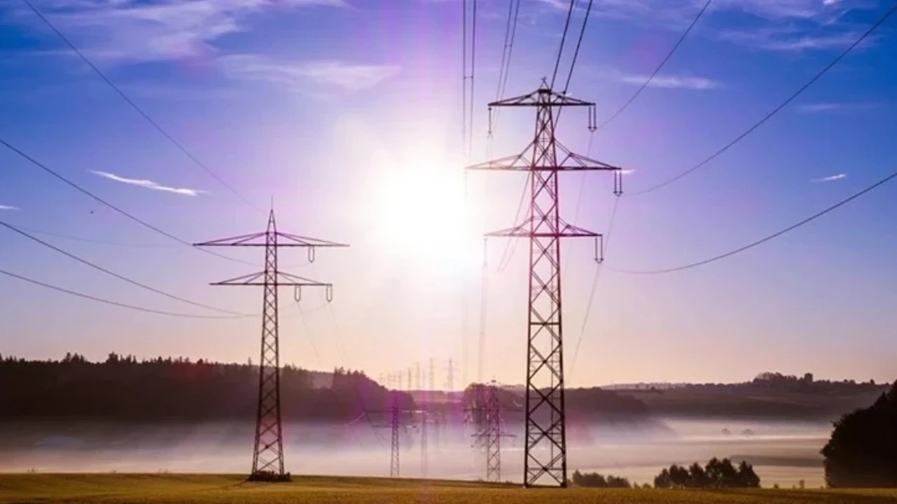 Elektrik fiyatlarında dikkat çeken tablo: Bazı saatlerde sıfır, zirvede 1391 lira
