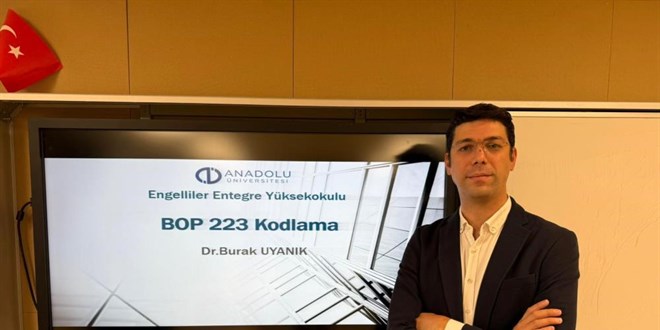 Engelleri azmiyle aşan rol model: Dr. Burak Uyanık kürsüye çıktı