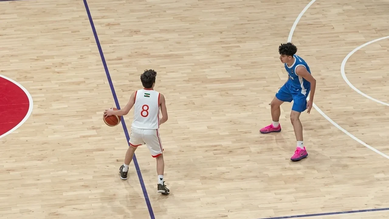 Türkiye U14 Erkek Basketbol Takımı Kosova'yı fark atarak geçti