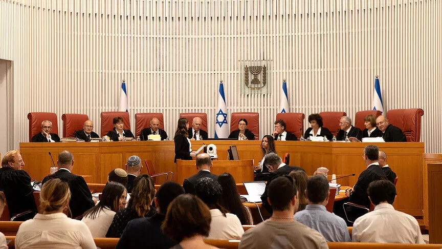 Netanyahu ile Yüksek Mahkeme arasındaki çatışma İsrail'de anayasal kriz tartışmalarını yeniden alevlendirdi