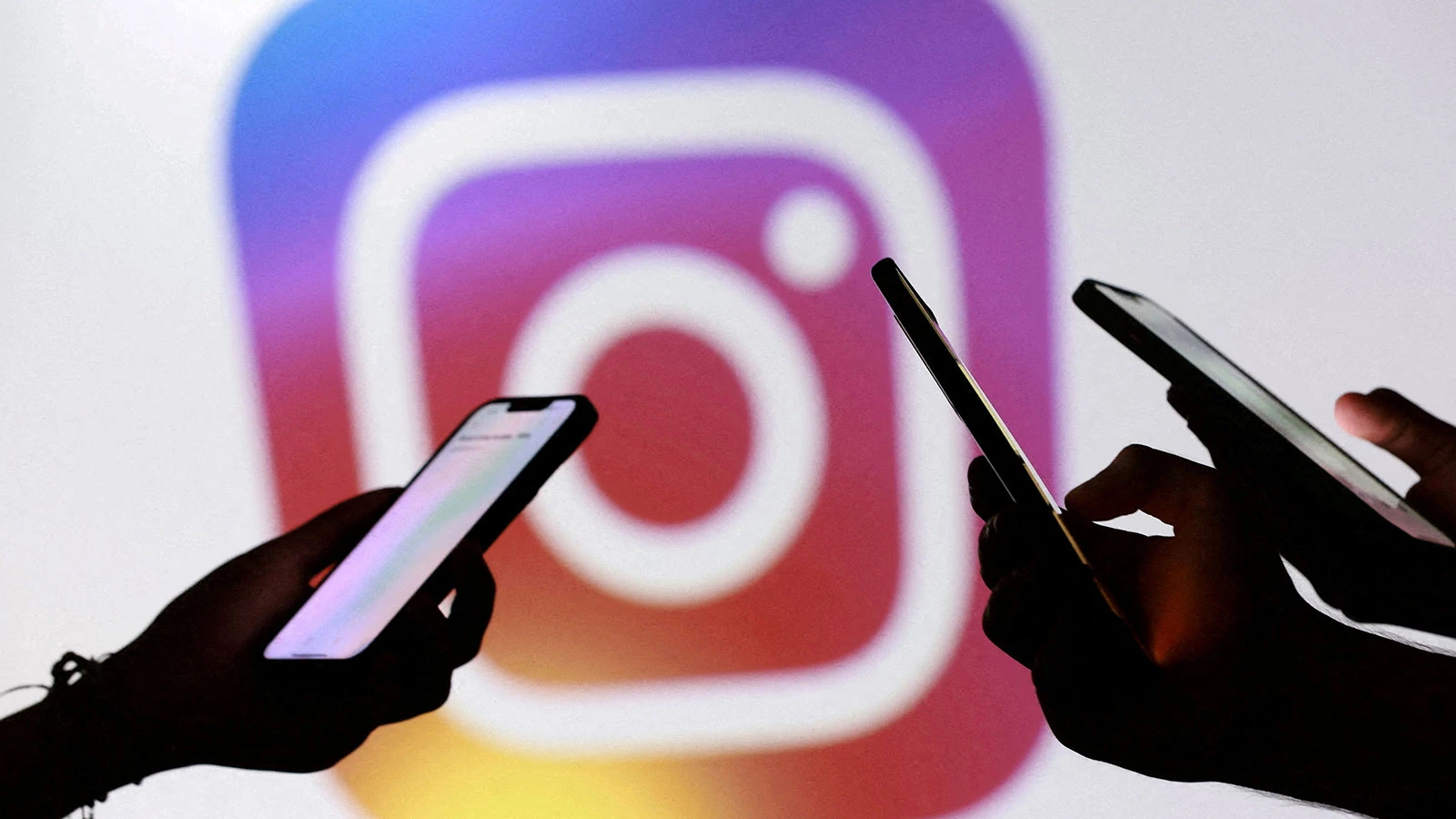 Instagram'dan profil tasarımını değiştirecek yenilik! Artık gönderilerinizin yerini değiştirebileceksiniz