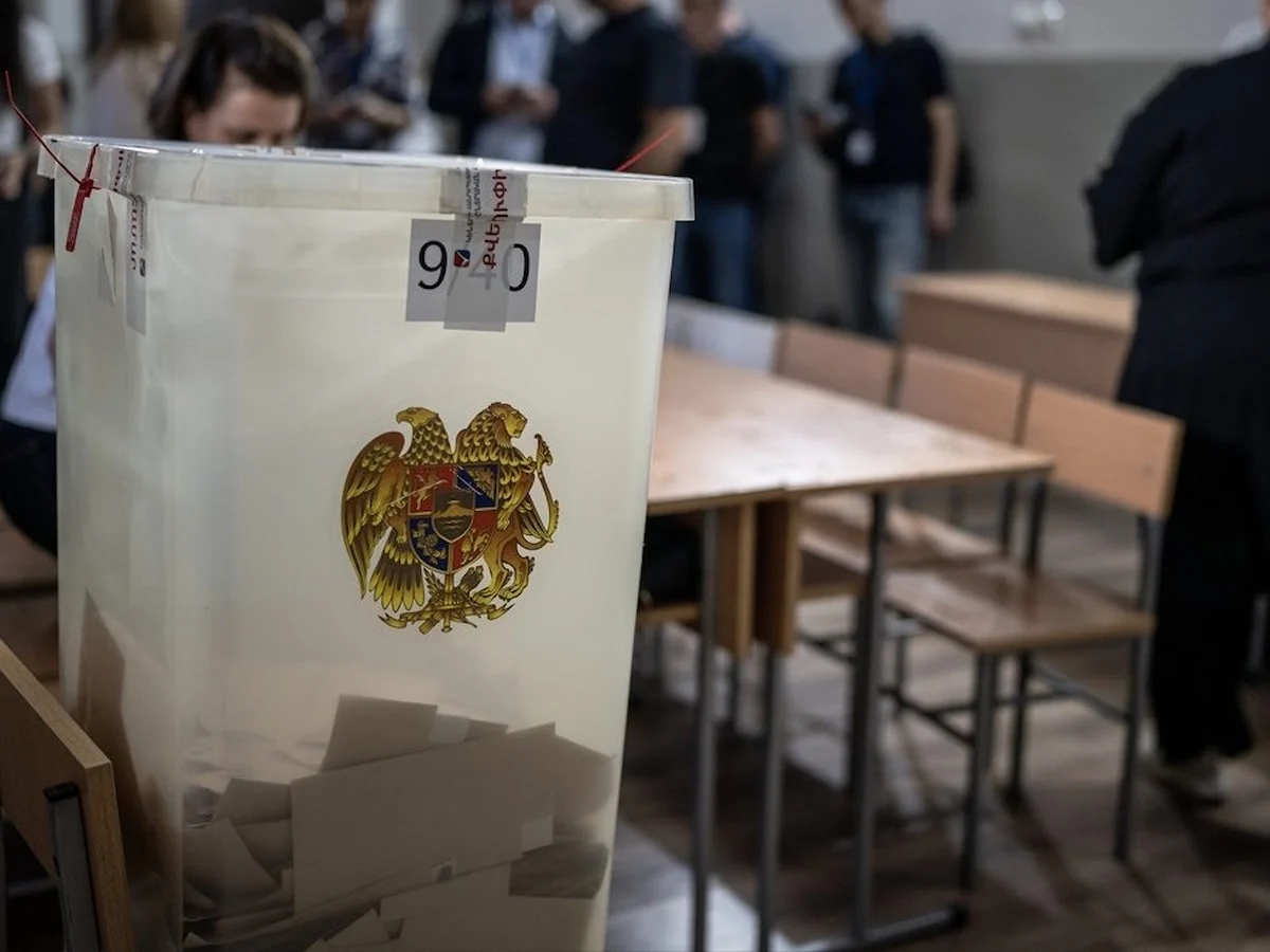 Ermenistan seçimlerinde Paşinyan'ın partisi ilk sırada