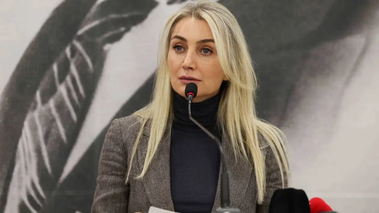 Dilek İmamoğlu'ndan, İstanbul İl Başkanlığı'ndaki ablukaya tepki: 'Bu ülkenin ihtiyacı hukukun ve demokrasinin eksiksiz şekilde işlemesidir'