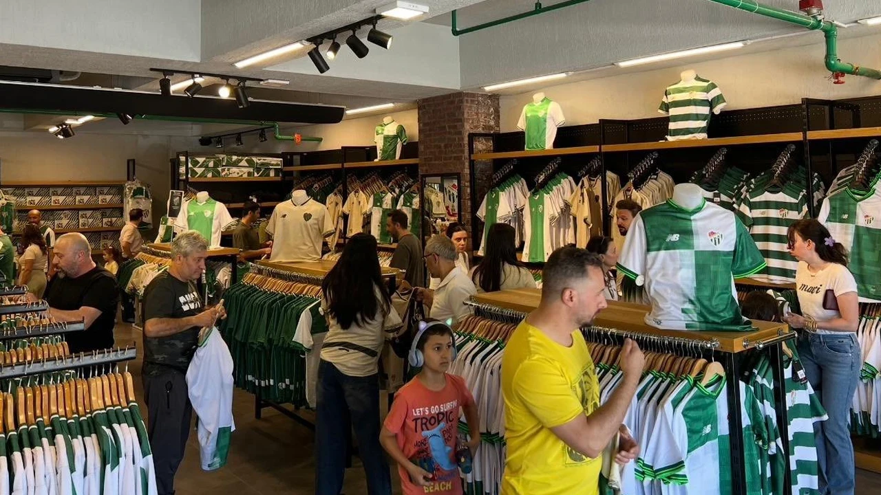 Bursaspor'da forma satışları ilk günde patladı