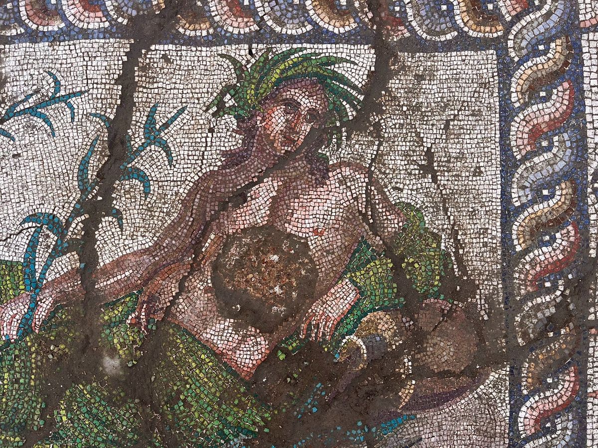 Aspendos'ta 'Nehir Tanrısı' betimlemesi gün yüzüne çıkarıldı