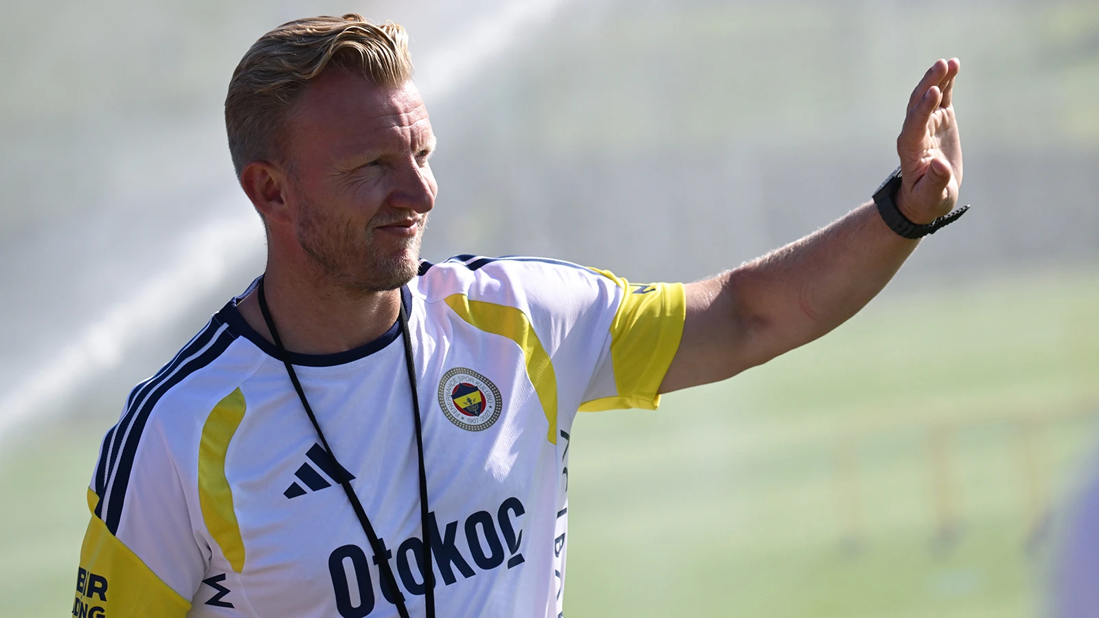 Dirk Kuyt: "Fenerbahçe'de beklentilerin çok yüksek olduğunun farkındayım"