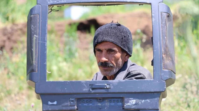 İnşaatı bırakıp çoban olan Yılmaz eski televizyon kasasıyla yaptığı sunuculukla fenomen oldu