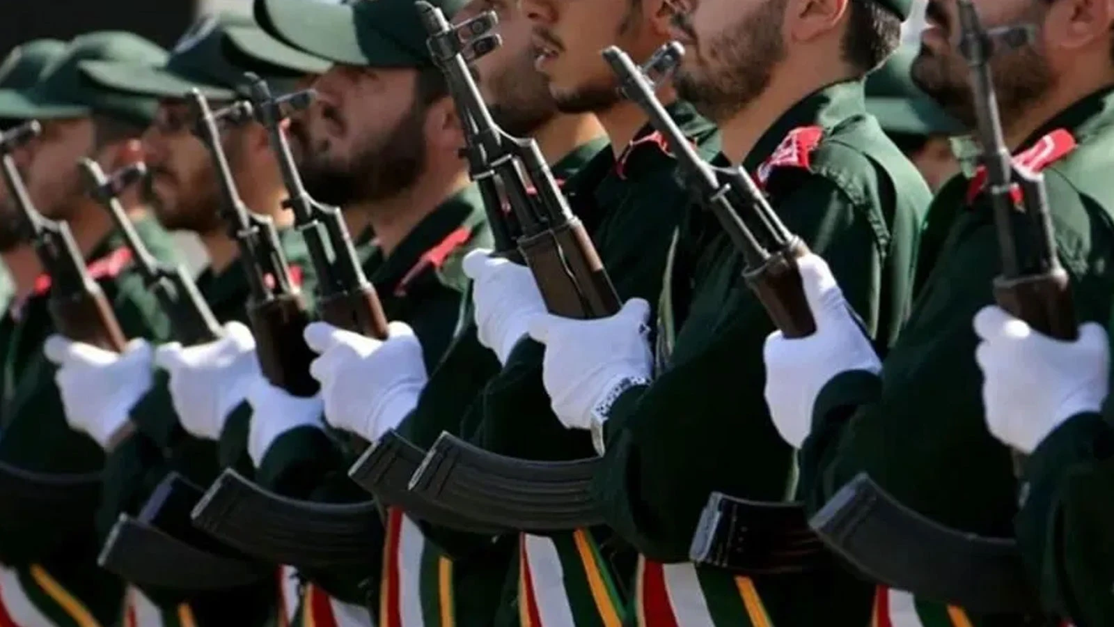 İran Devrim Muhafızları Ordusu: ABD ordusunun hareketleri takibimiz altında