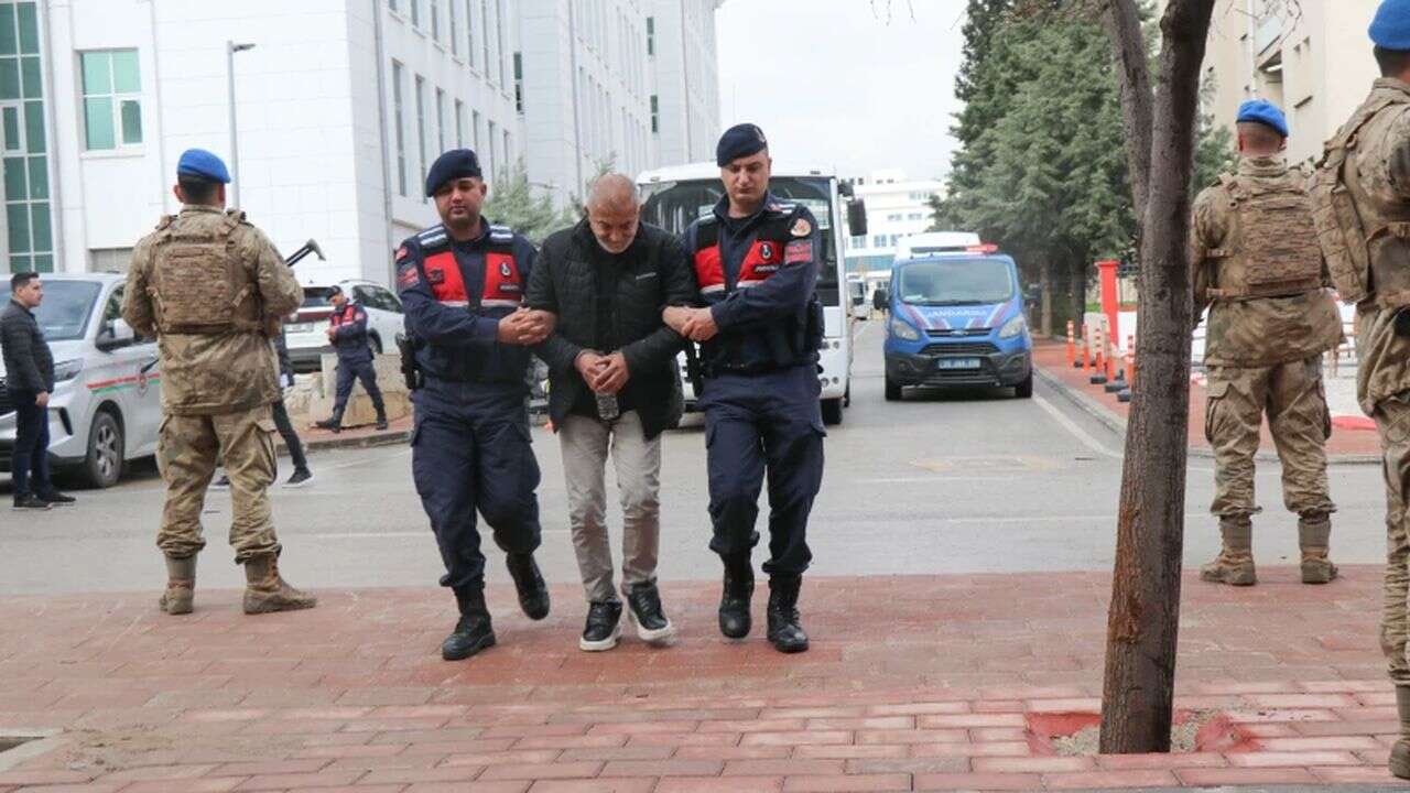 Sosyal medya dolandırıcılığına operasyon: 7 ilde 14 şüpheli yakalandı