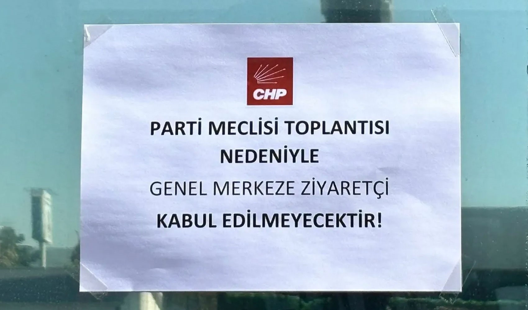 CHP Genel Merkezi ziyaretçilere kapatıldı