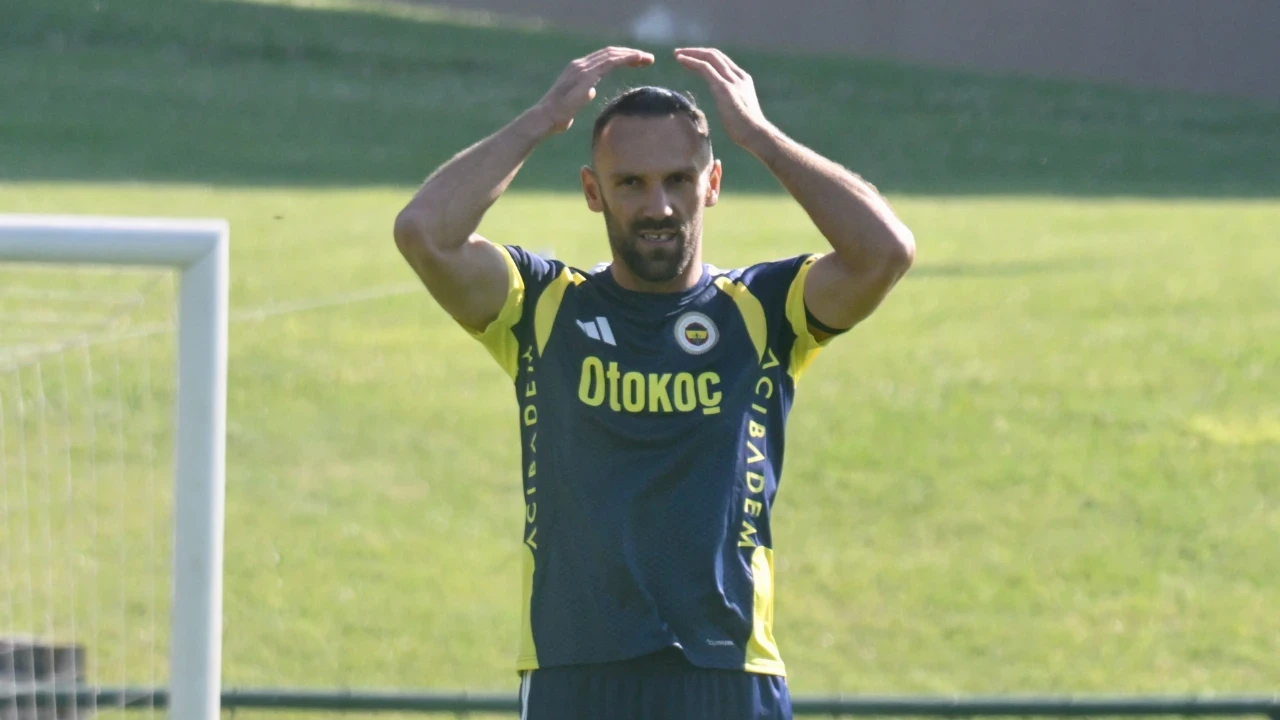 Fenerbahçe'ye sezon öncesi kalp kıran haber: Vedat Muriqi MR'a girecek
