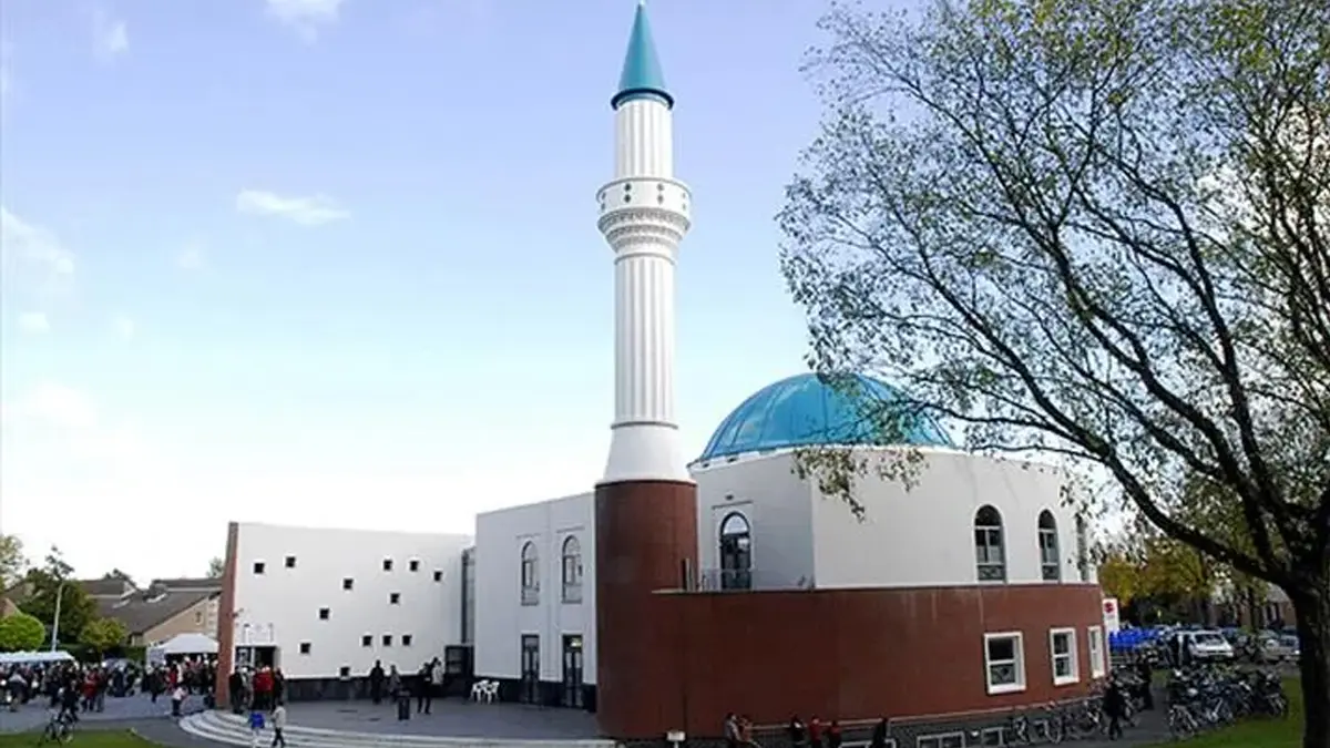 İsviçre'de camiye yönelik tehdit paniği! Bölge abluka altına alındı