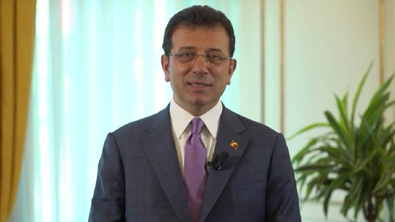 Ekrem İmamoğlu gençlere seslendi: 'Gelecek sizindir, az kaldı!'