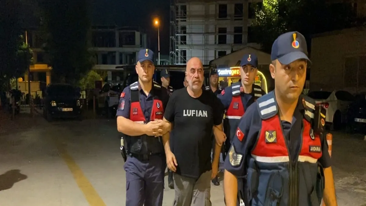 Bursa'da uyuşturucu operasyonu! Yönetmen Ezel Akay ve kardeşi gözaltına alındı