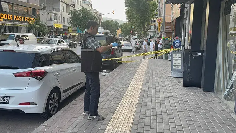 Sanal medyada tartıştıktan sonra buluşan iki grubun bıçaklı kavgası: 1 ölü, 1 yaralı