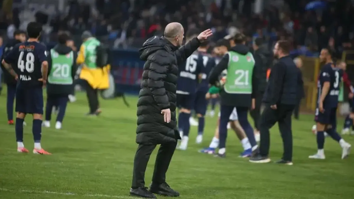 Bursaspor maçının ardından saha karıştı! Mustafa Er'den eski oyuncusuna ağır sözler: "Sen hainsin!"