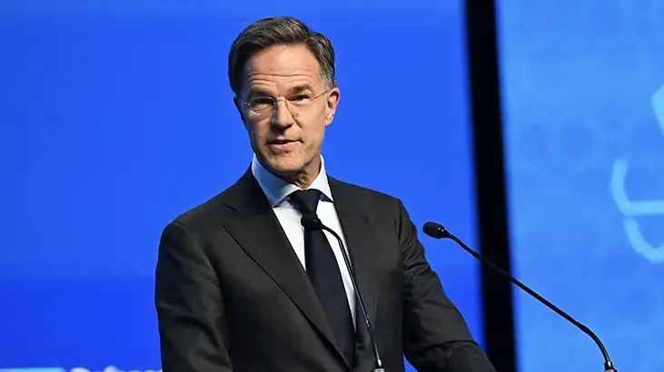 Rutte'den Türkiye'nin savunma sanayisine övgü