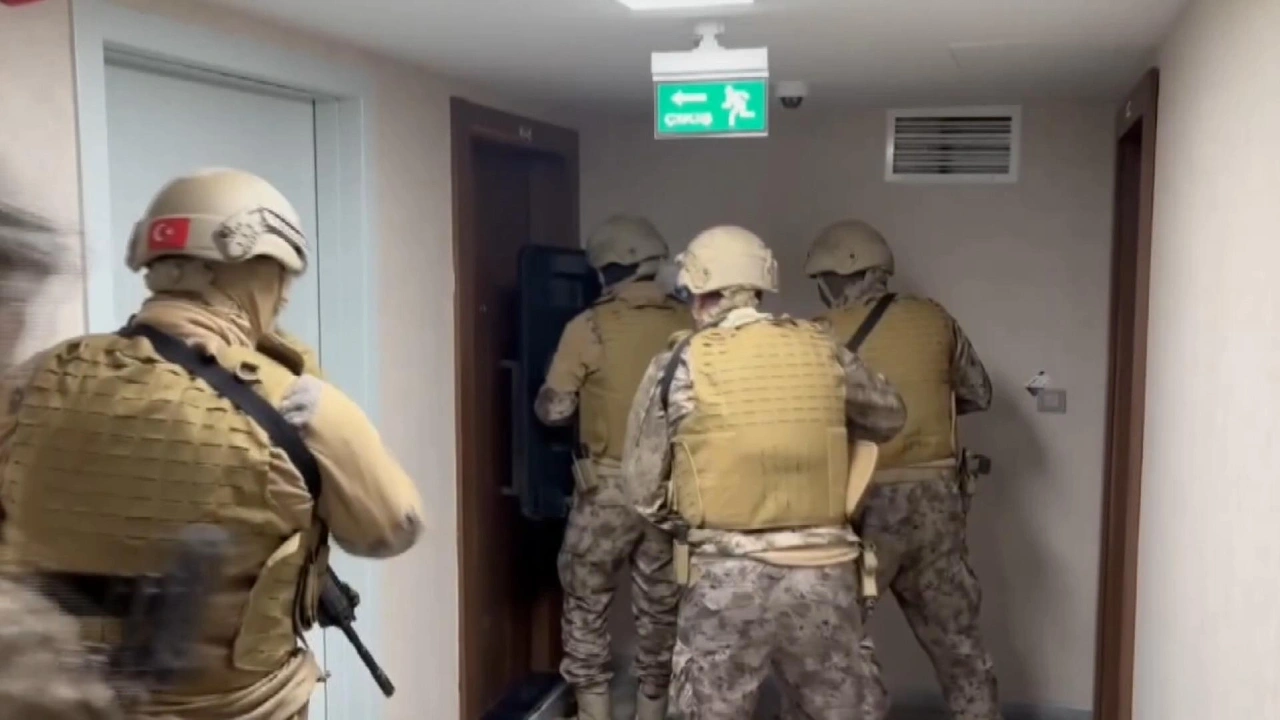Kulüp yöneticilerine "bahis" operasyonunda 17 şüpheli adliyede! Kendi takımlarına karşı bahis iddiası