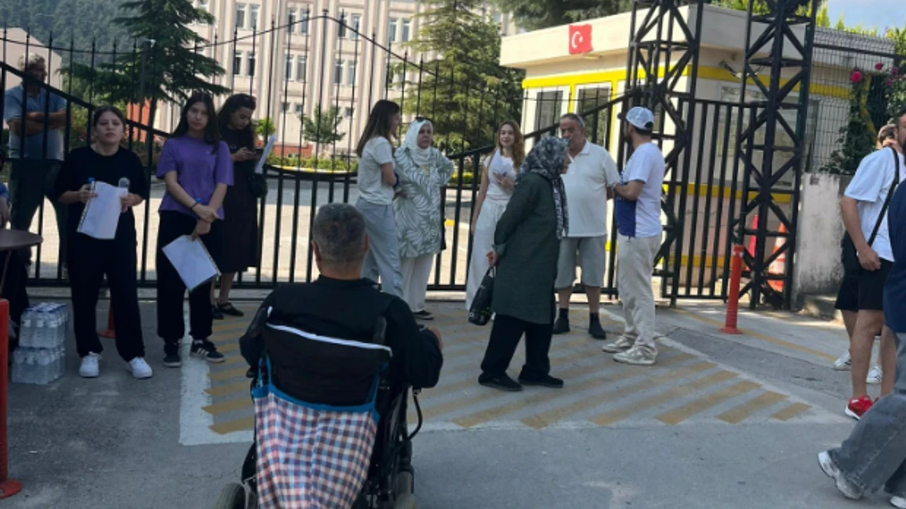 Büyükşehir’den LGS sınavında ulaşım desteği