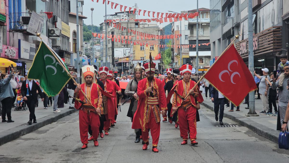 İcazet merasiminde mehter takımlı yürüyüş