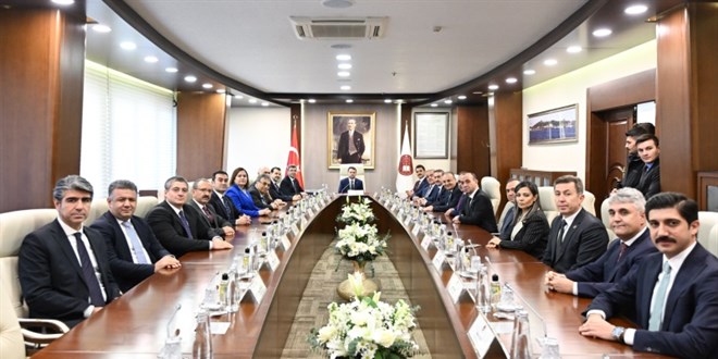 NATO zirvesi duruşmaları da erteleyecek mi? Gözler HSK'da