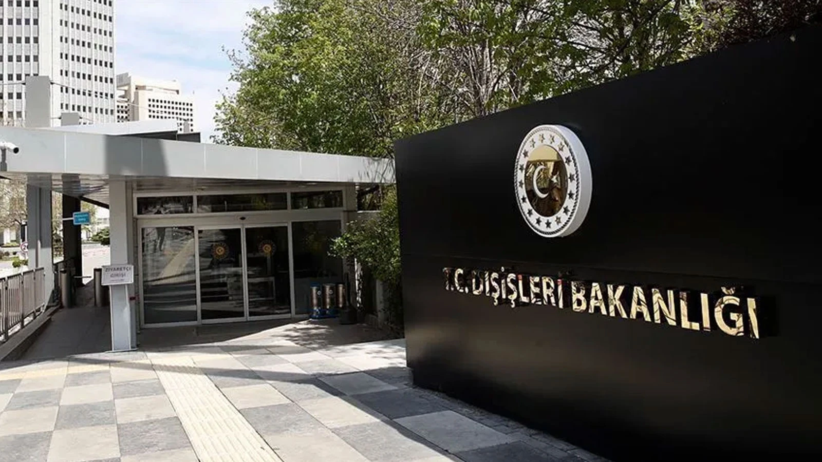 Dışişleri Bakanlığı, Husilerin Suudi Arabistan'daki füze saldırısını kınadı