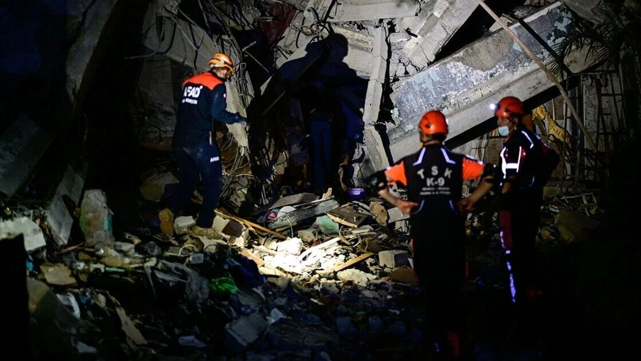 Venezuela'daki deprem felaketinde ölü sayısı bin 450'ye yükseldi