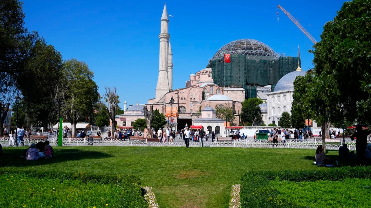 Ayasofya 6 yılda 30 milyondan fazla ziyaretçiyi ağırladı
