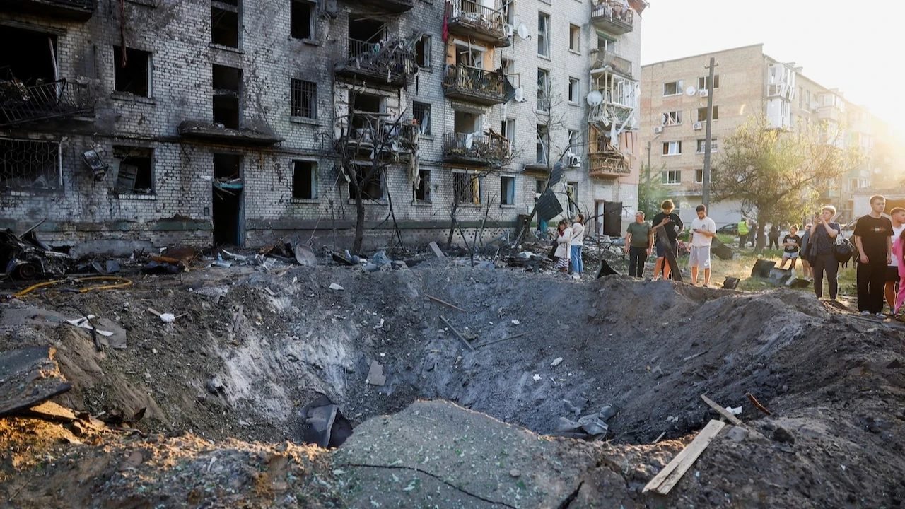 Rusya, sabaha karşı Kiev'i vurdu: Ölü ve yaralılar var