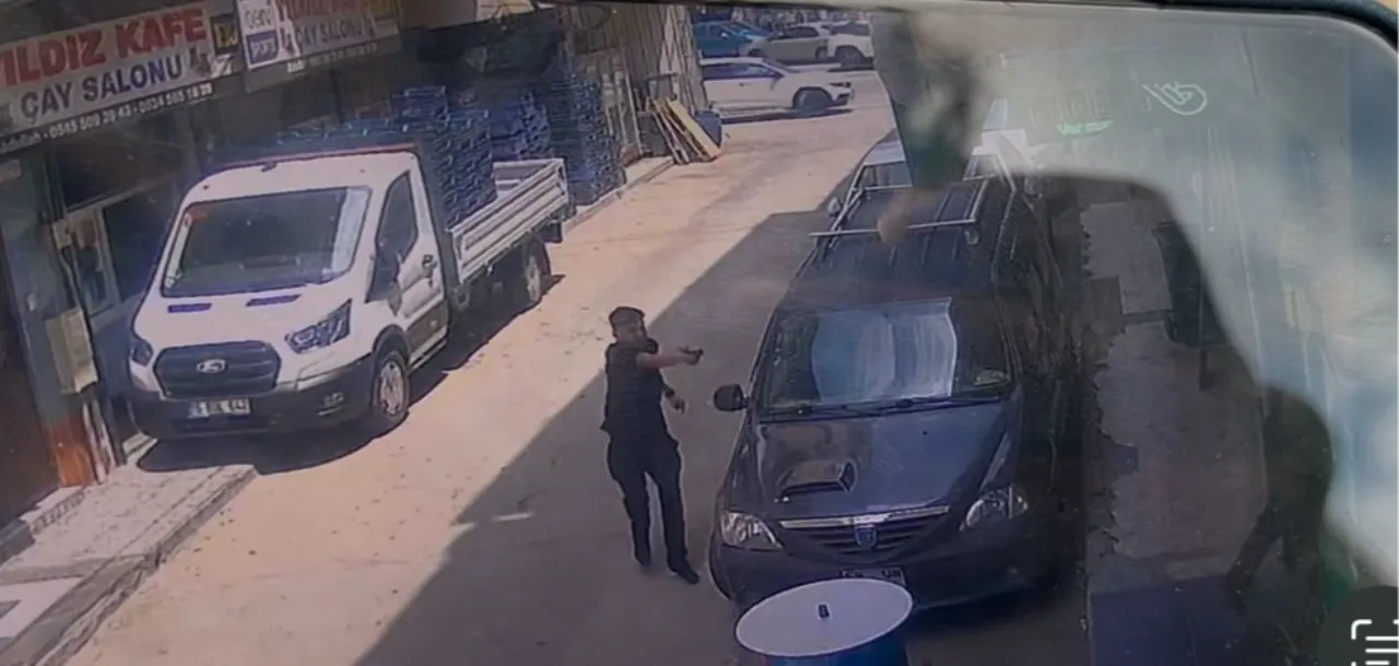 'Yan baktın' kavgasında kan döküldü