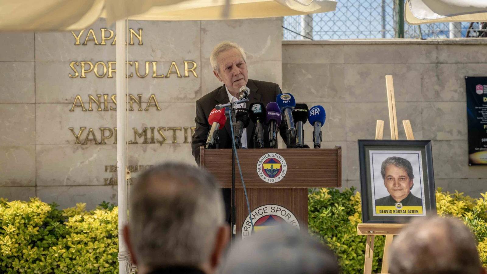 Aziz Yıldırım'ı yasa boğan ölüm! Gözyaşlarına hakim olamadı