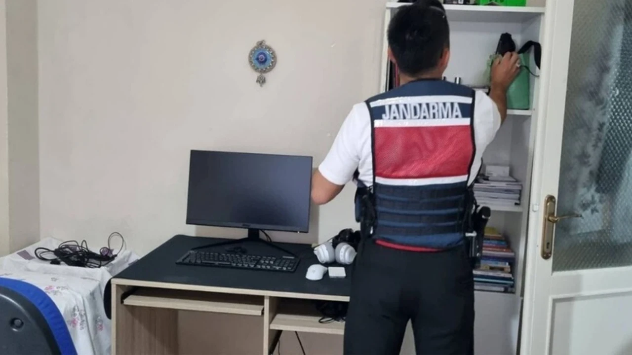 MİT’ten kredi kartı şebekesini çökertti