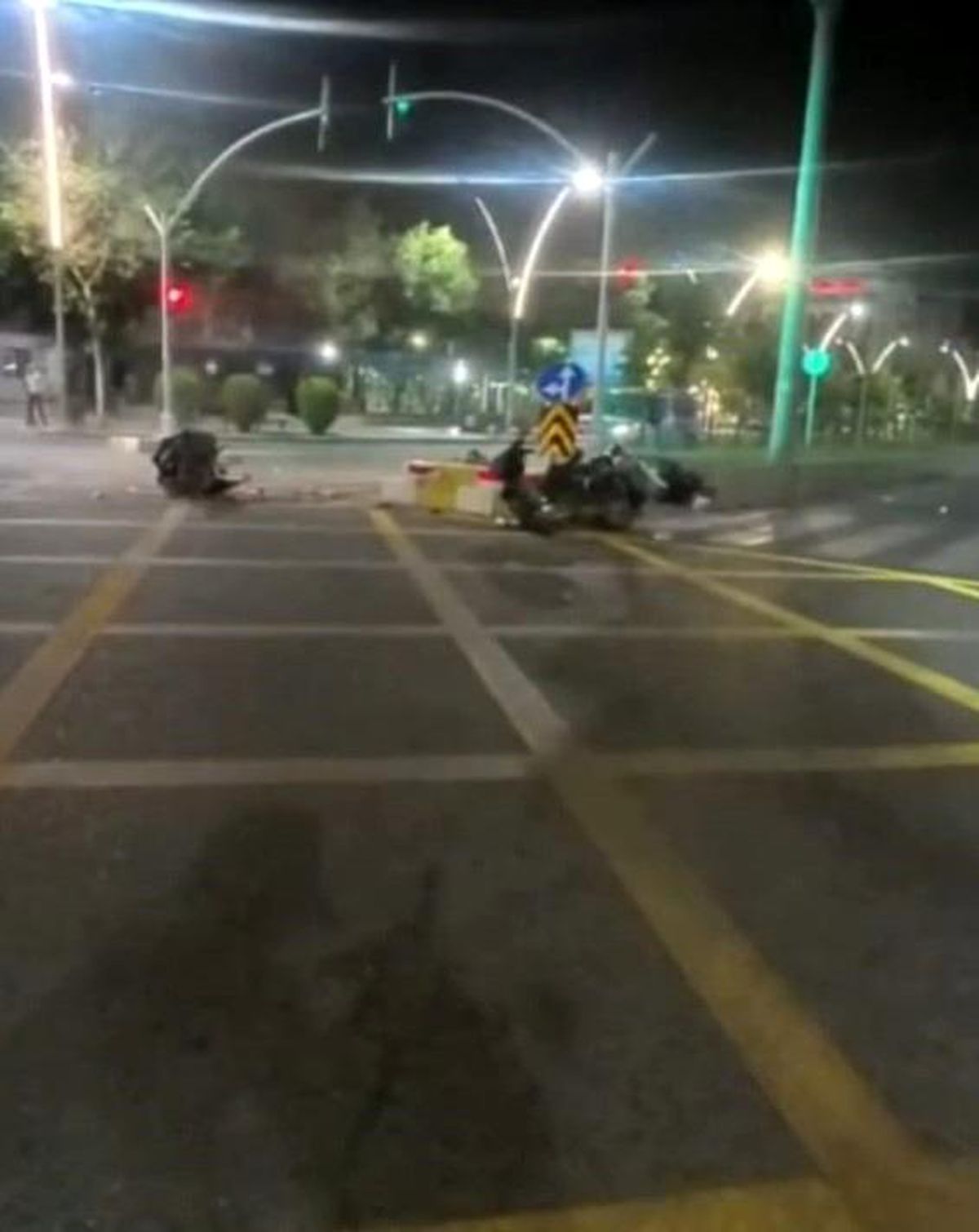 Batman'da 2 kişinin yaralandığı kaza anı güvenlik kameralarına yansıdı