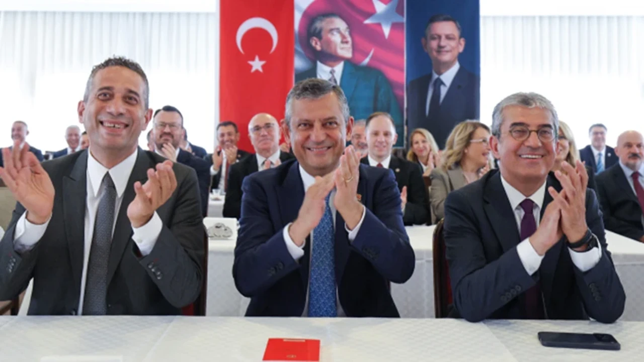 Özgür Özel’in A takımı belli oldu: Yeni Parti MYK’sı açıklandı